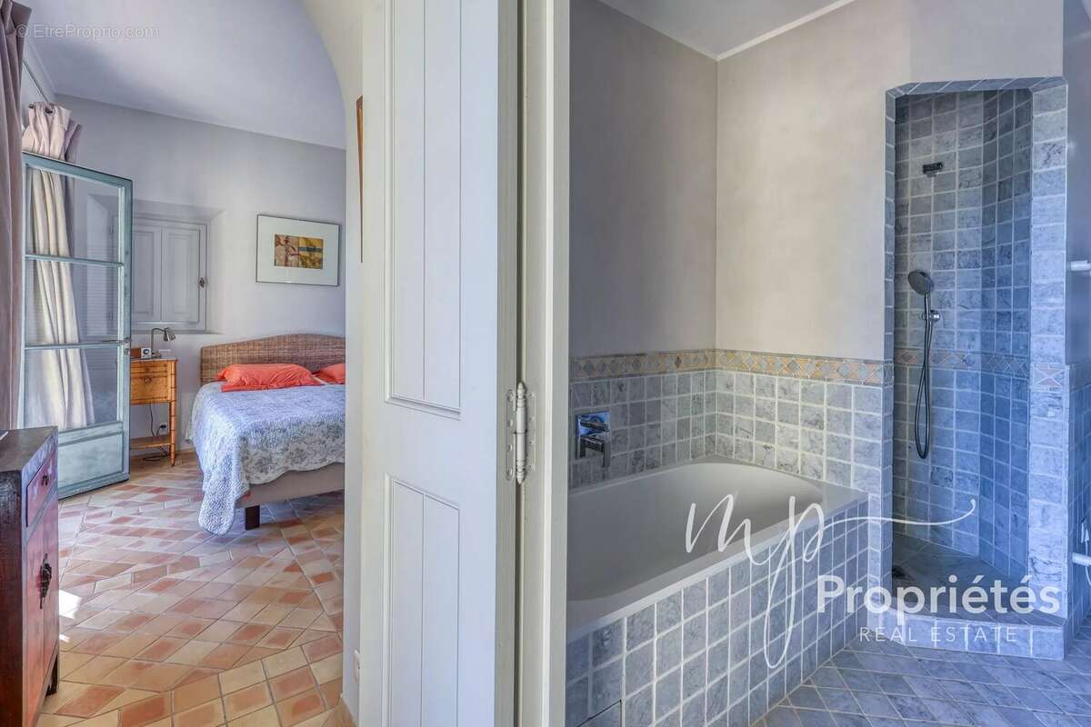 Maison à RAYOL-CANADEL-SUR-MER