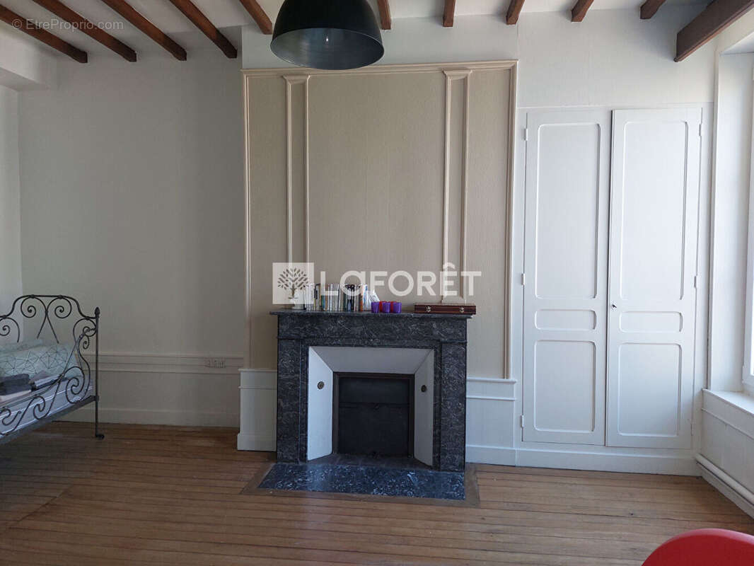 Maison à AUXI-LE-CHATEAU