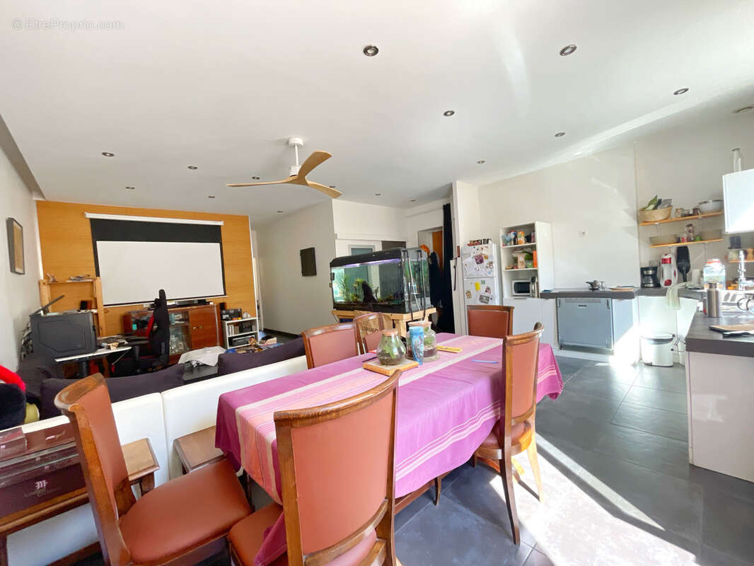 Appartement à OULLINS