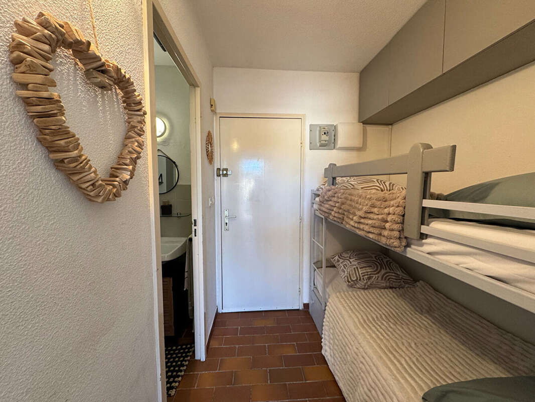 Appartement à SAINT-CYR-SUR-MER