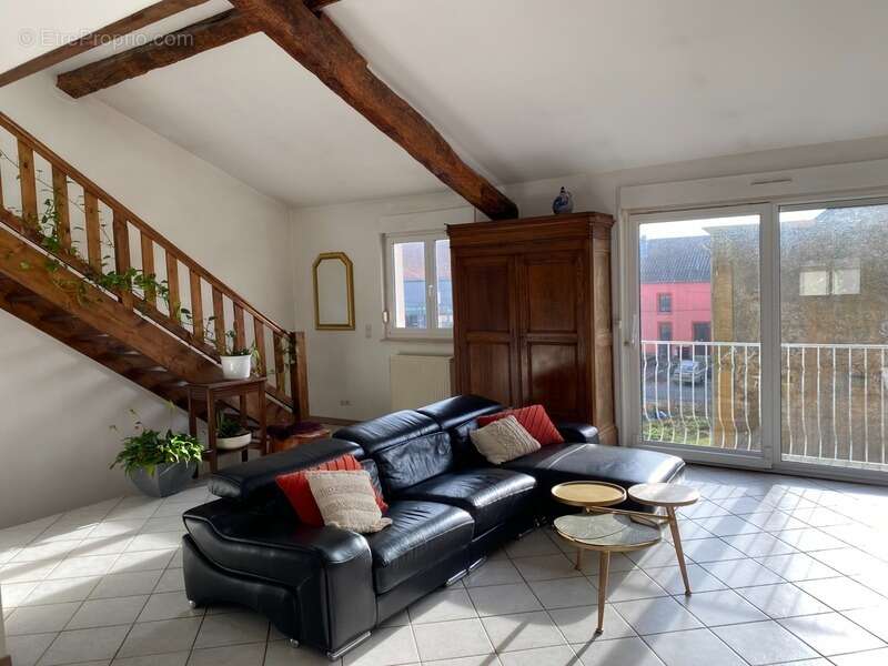 Maison à COSNES-ET-ROMAIN
