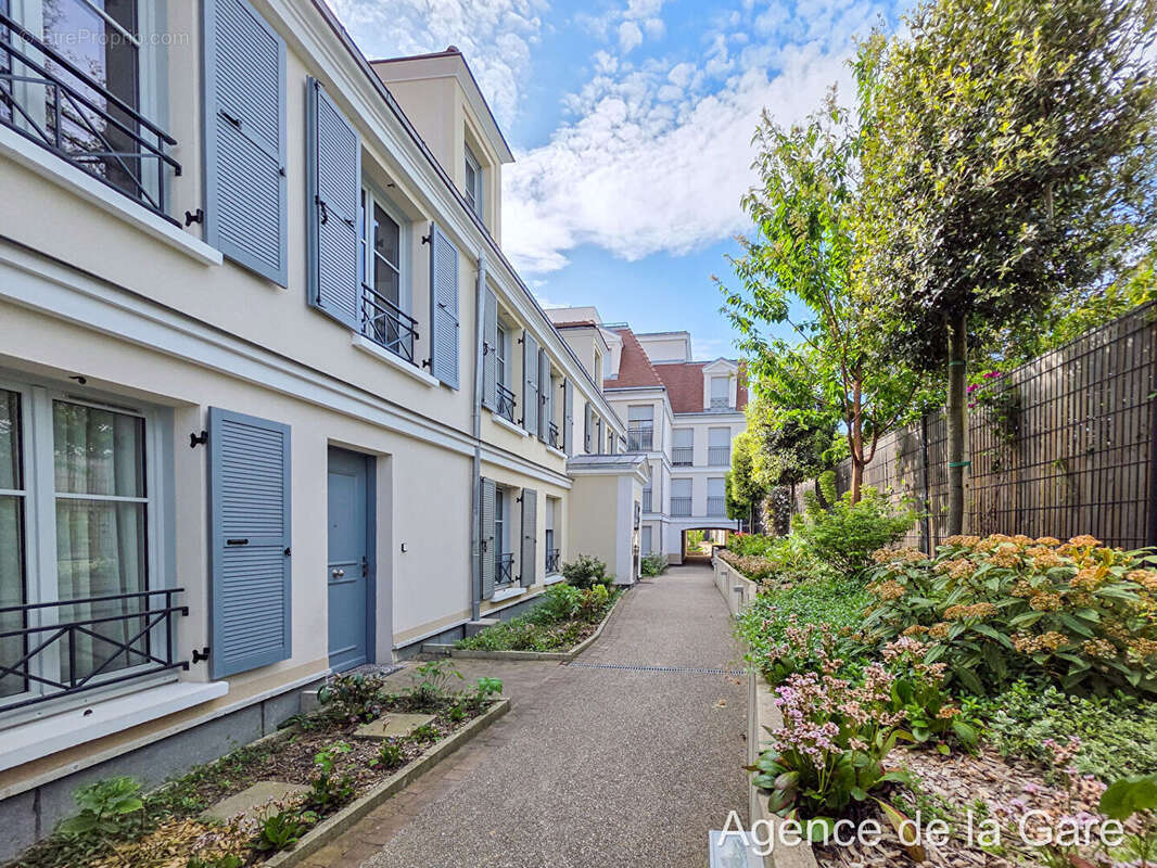 Appartement à MAISONS-LAFFITTE