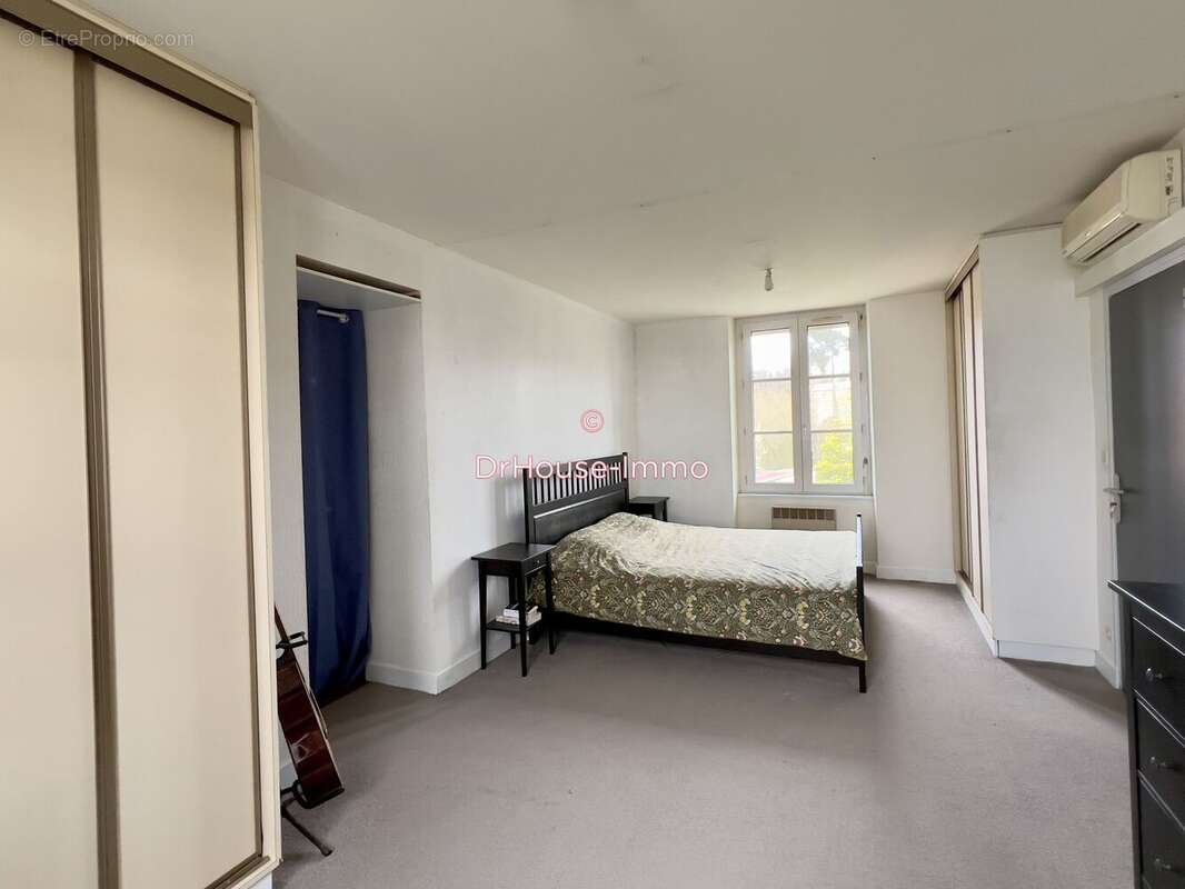 Maison à SAINTE-MAURE-DE-TOURAINE