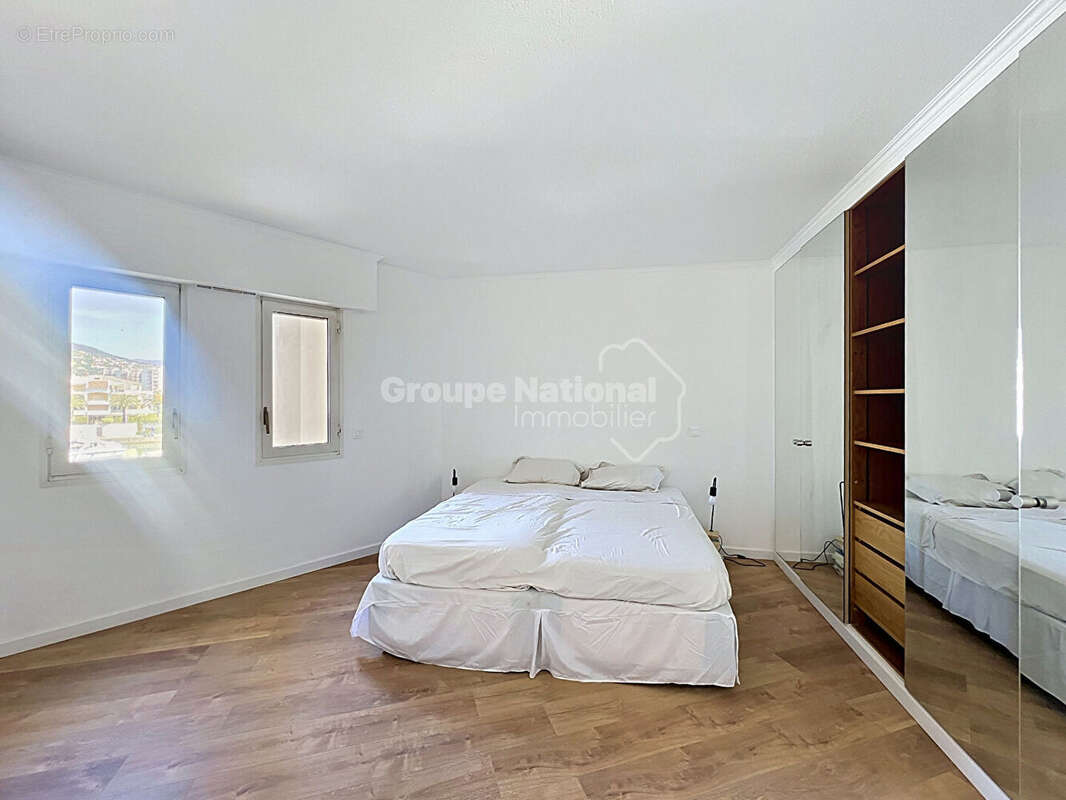 Appartement à MANDELIEU-LA-NAPOULE