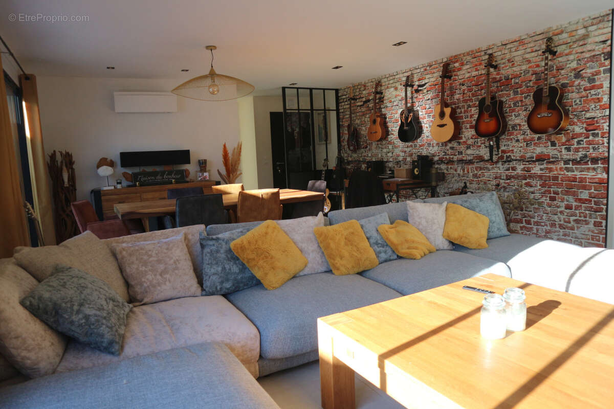 Maison à SAINT-SAUVEUR-D&#039;AUNIS