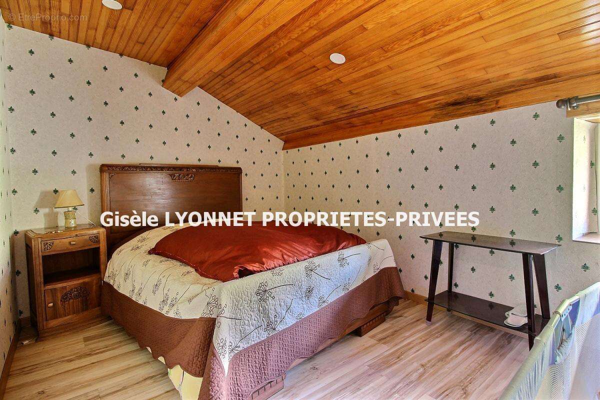 St Julien Molhesabate 43220 Maison de ville exposée sud 115 m² 4 chambres - photo 8