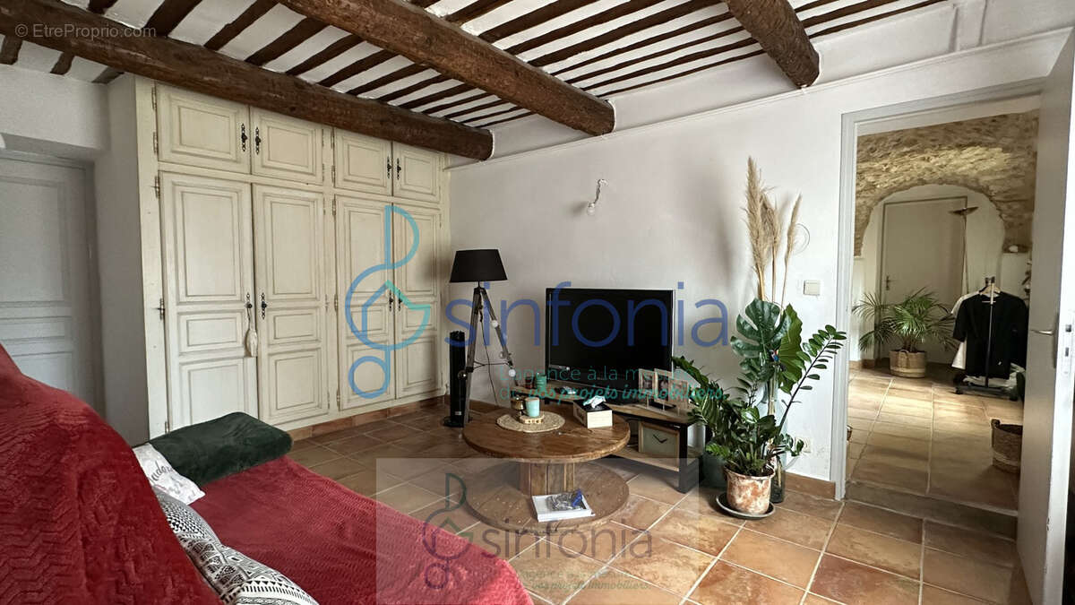 Maison à GARRIGUES-SAINTE-EULALIE