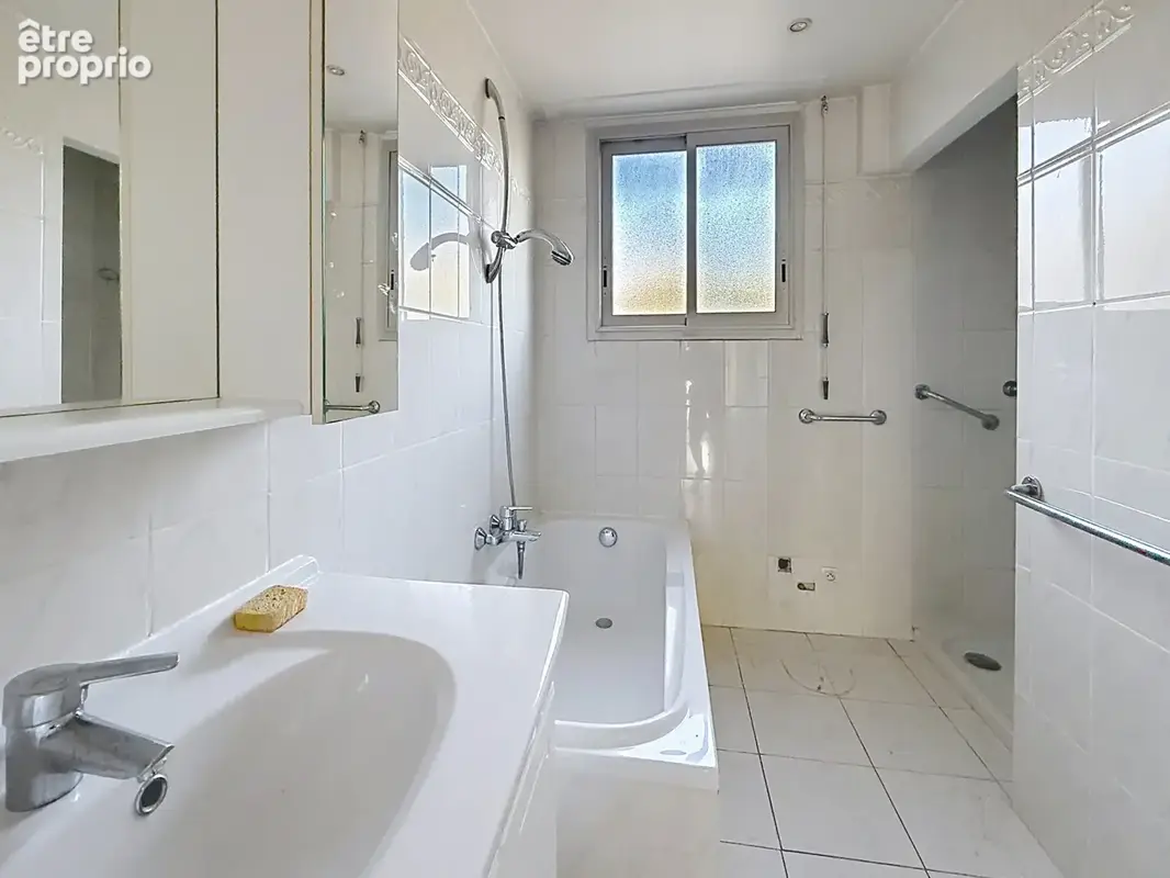 Antibes - Quartier du Puy - 4 Pièces 81m2 - vue mer - photo 6