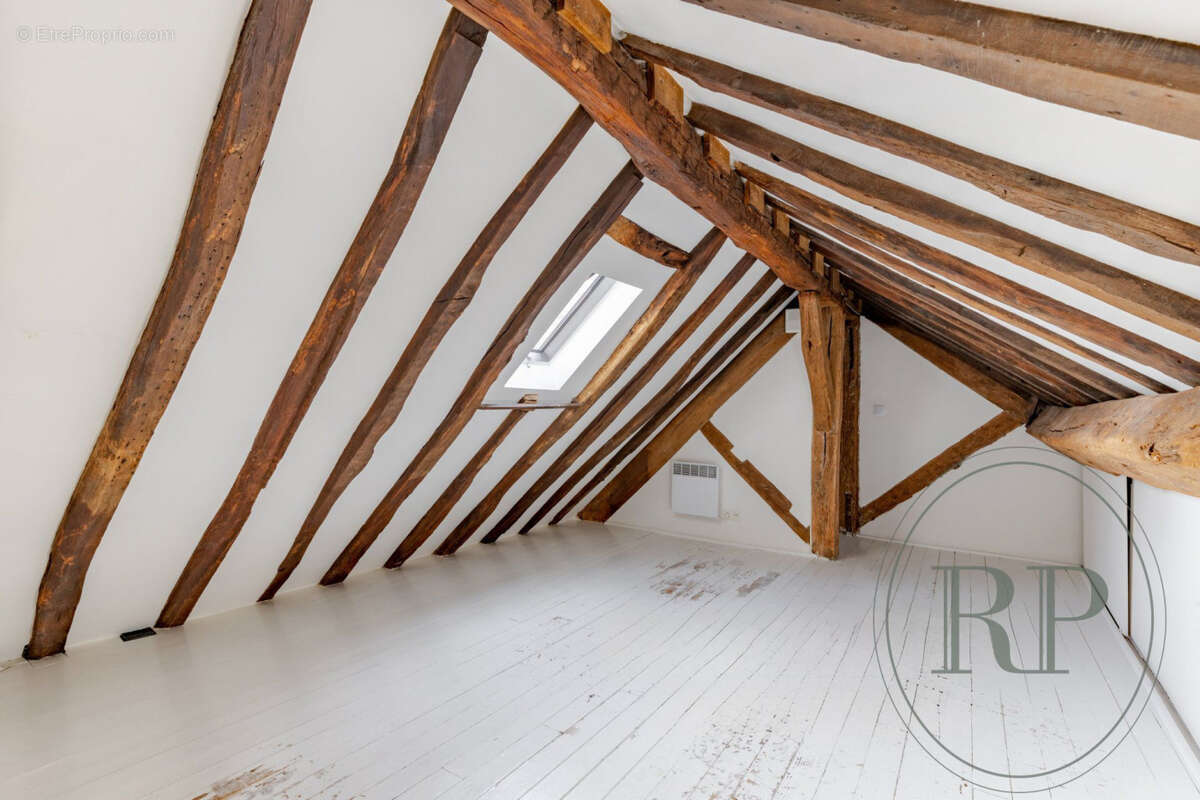 Appartement à PARIS-9E