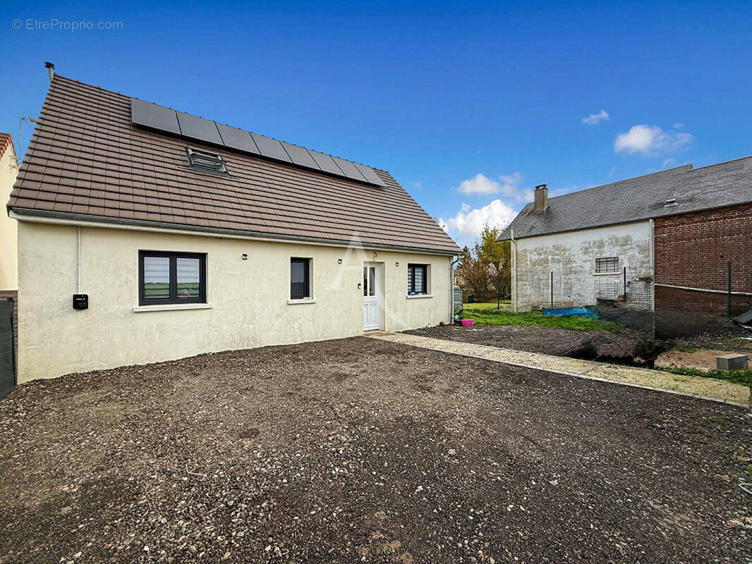 Maison à ETREPAGNY