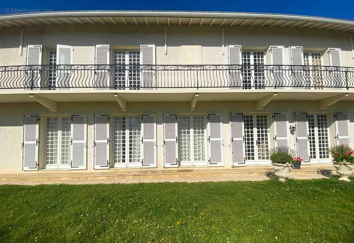 Maison à VIANNE