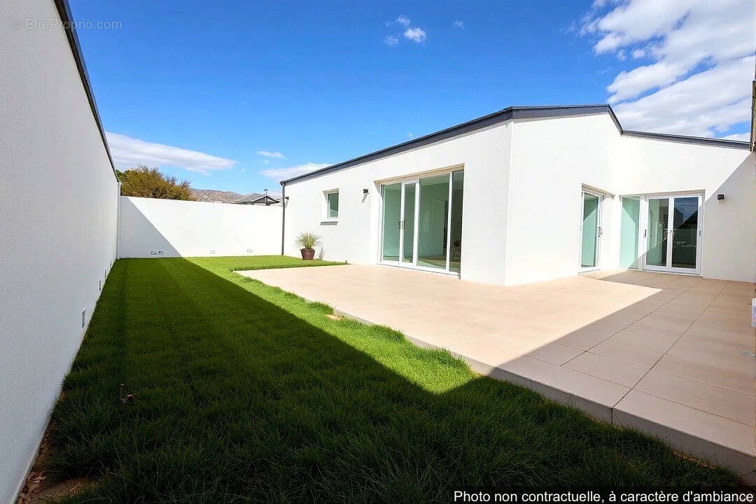 Maison à VAUX-SUR-MER