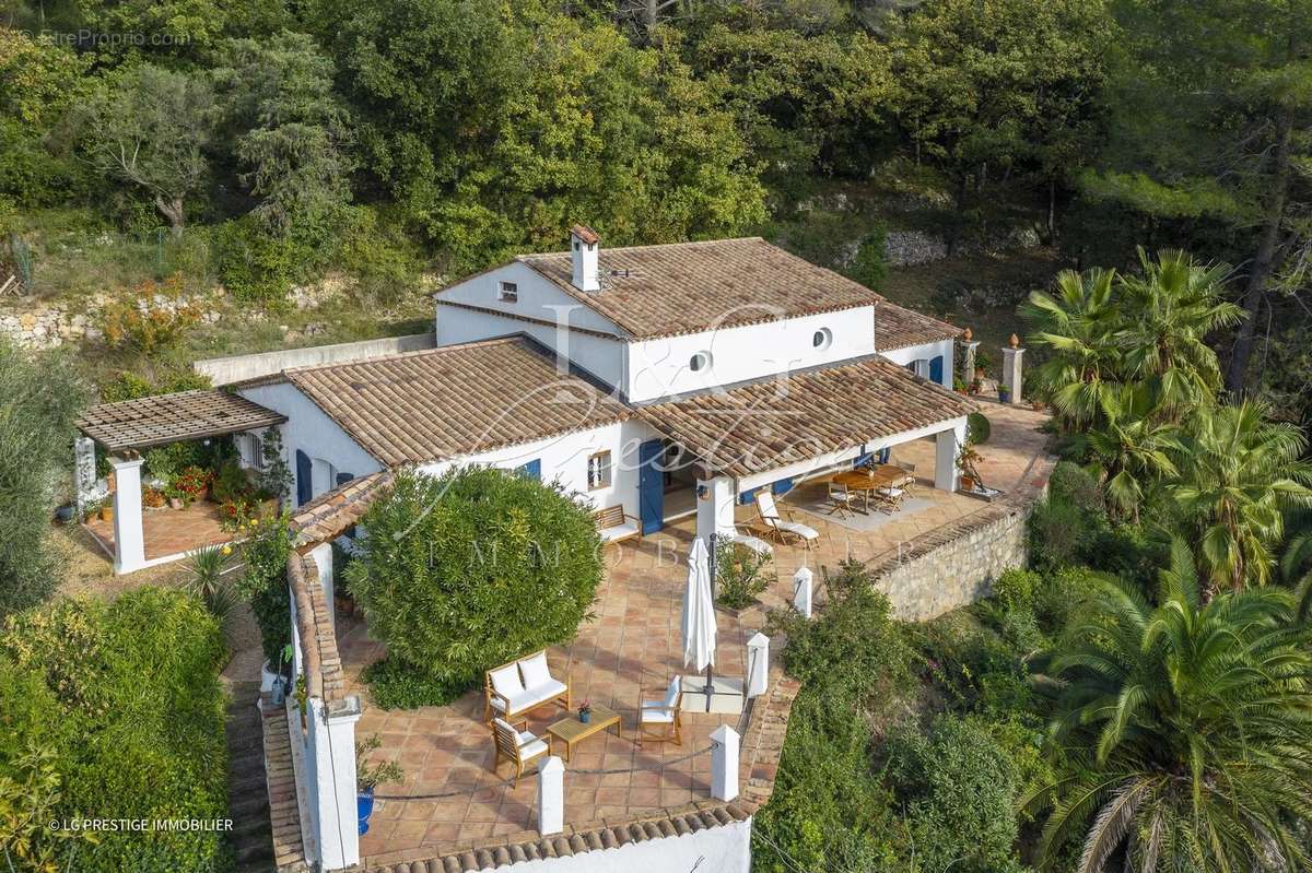 Maison à MONTAUROUX