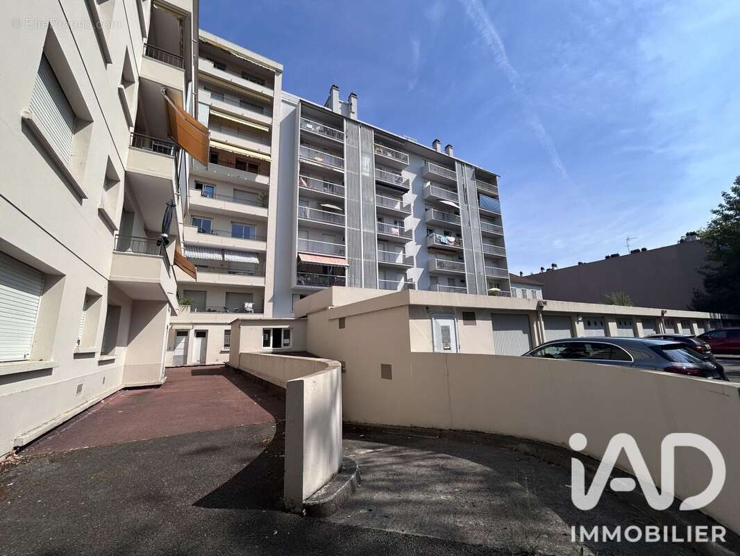 Parking 14 m² à Pau  - photo 3