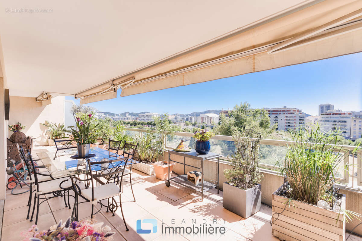 Appartement à MARSEILLE-10E
