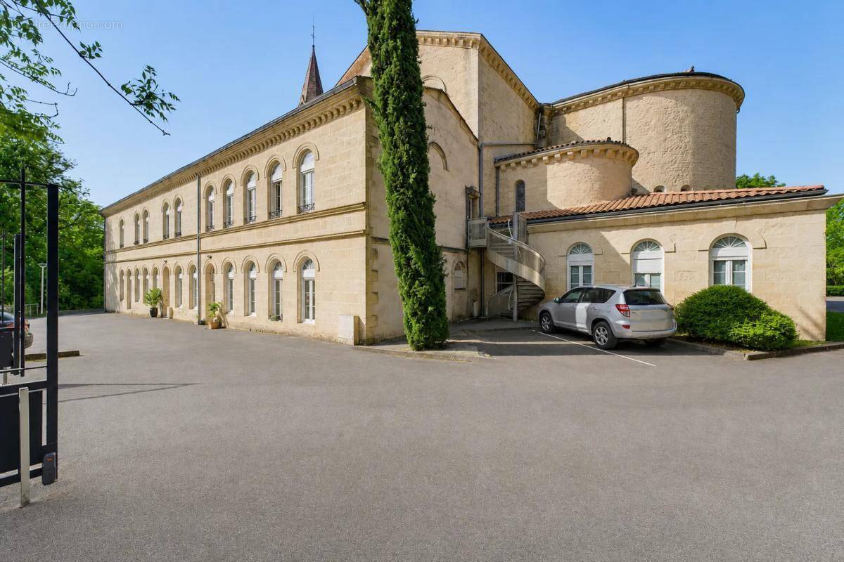 Appartement à LATRESNE