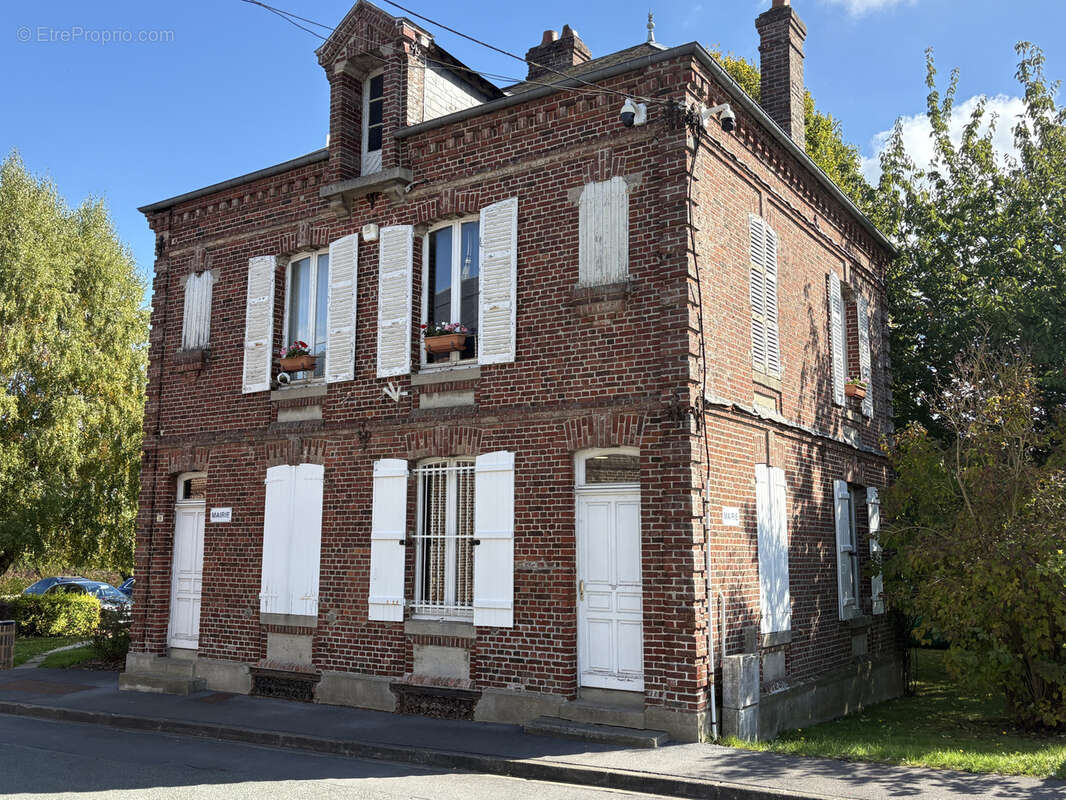 Maison à SAINT-SULPICE