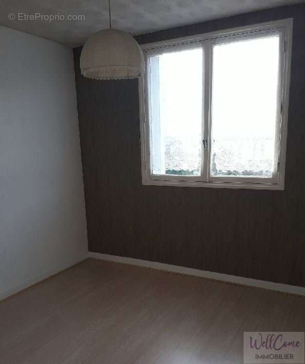 Appartement à SAINT-MARTIN-D'HERES