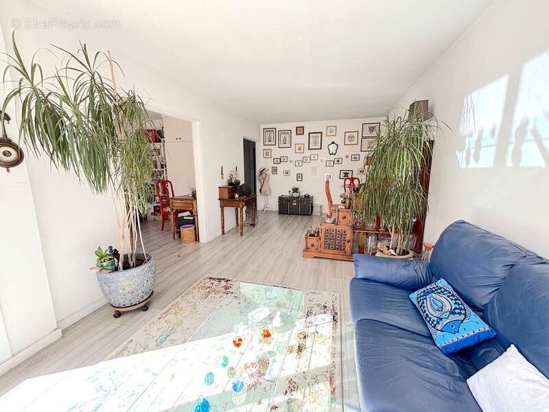 Appartement à vendre 4 pièces MOUGINS (06) - photo 2