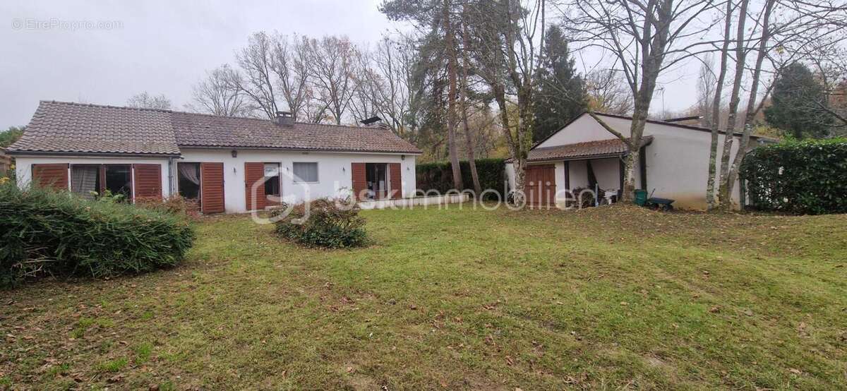 Maison à SAVIGNY-SUR-CLAIRIS