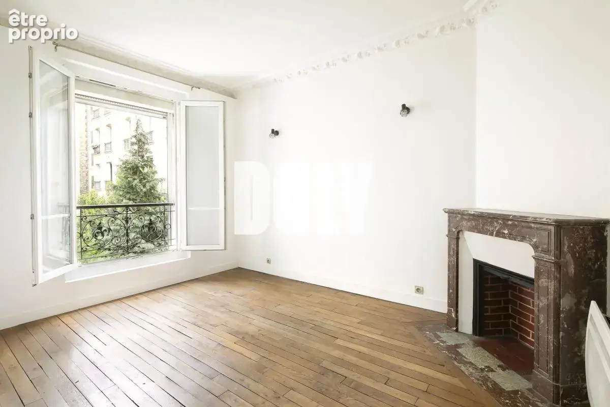 Appartement à PARIS-20E