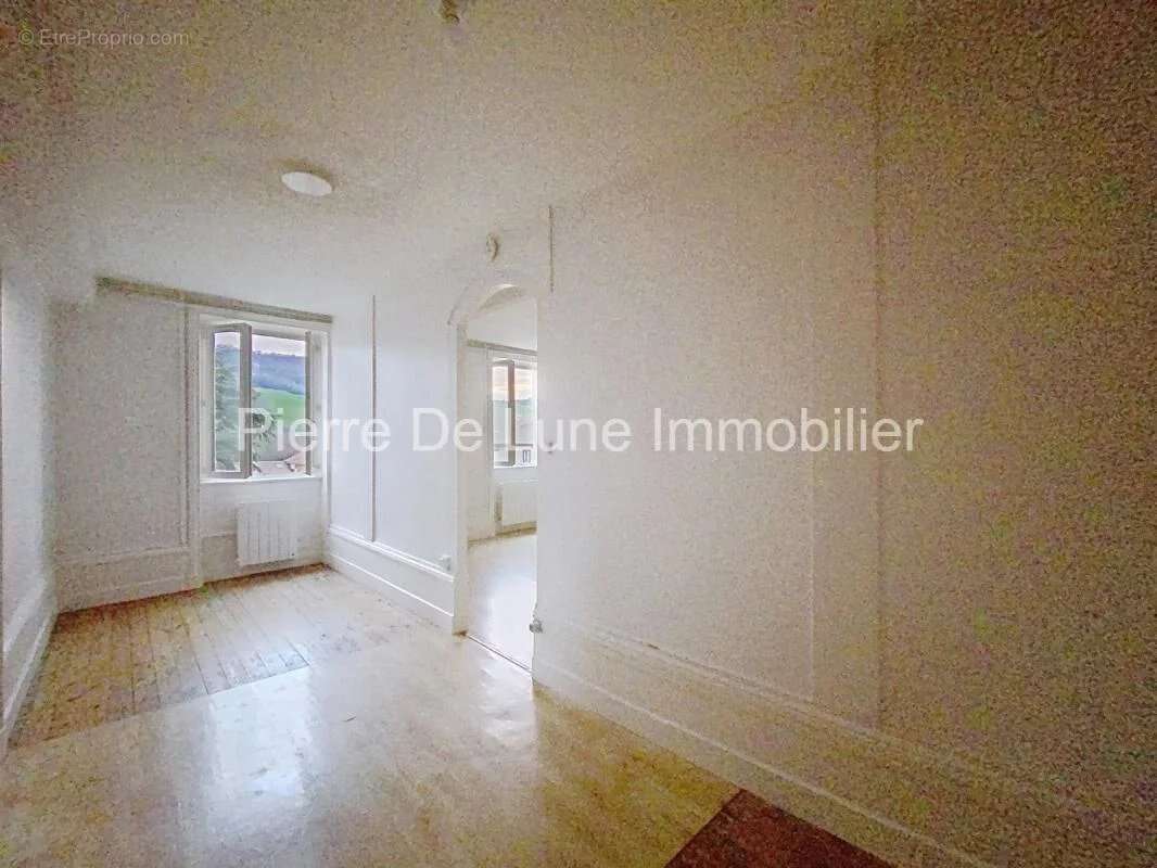 Appartement à CHESSY