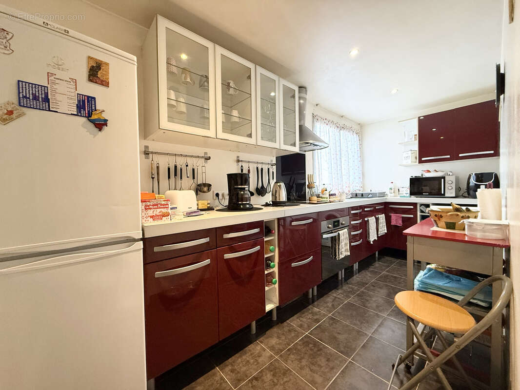 Appartement à COURBEVOIE