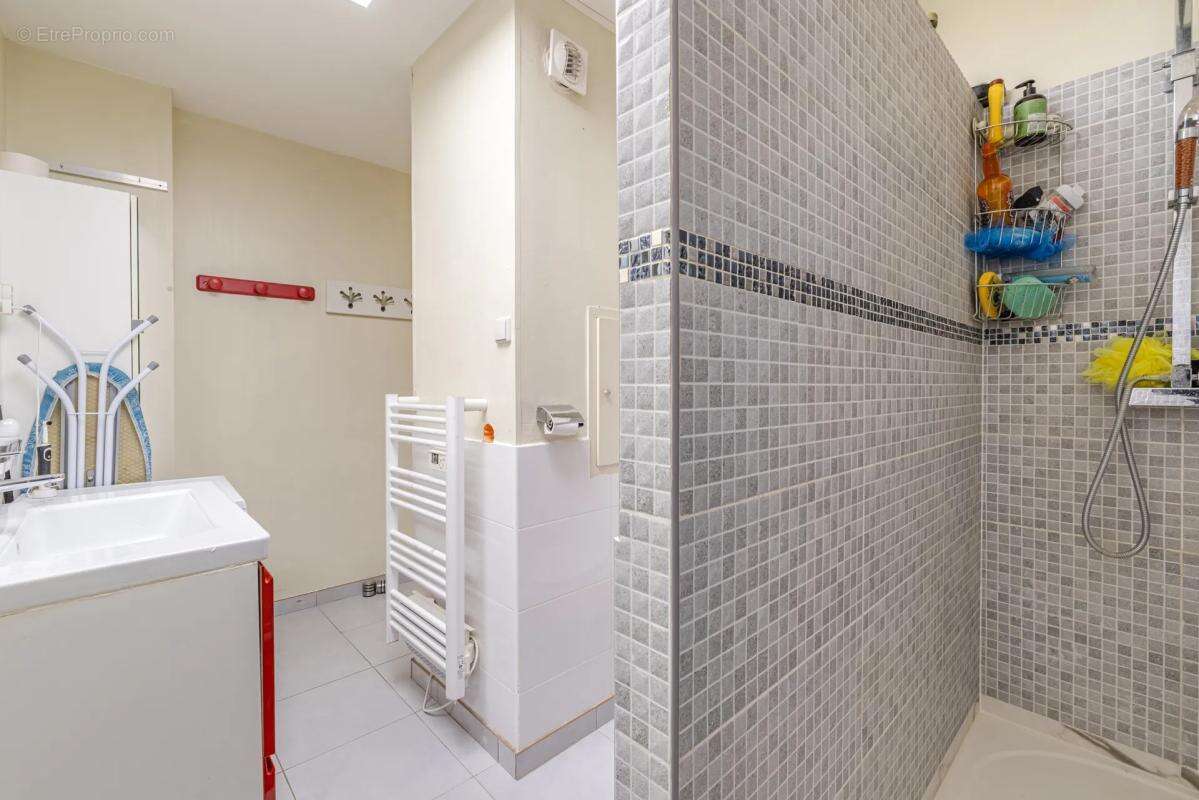 Appartement à ISSY-LES-MOULINEAUX