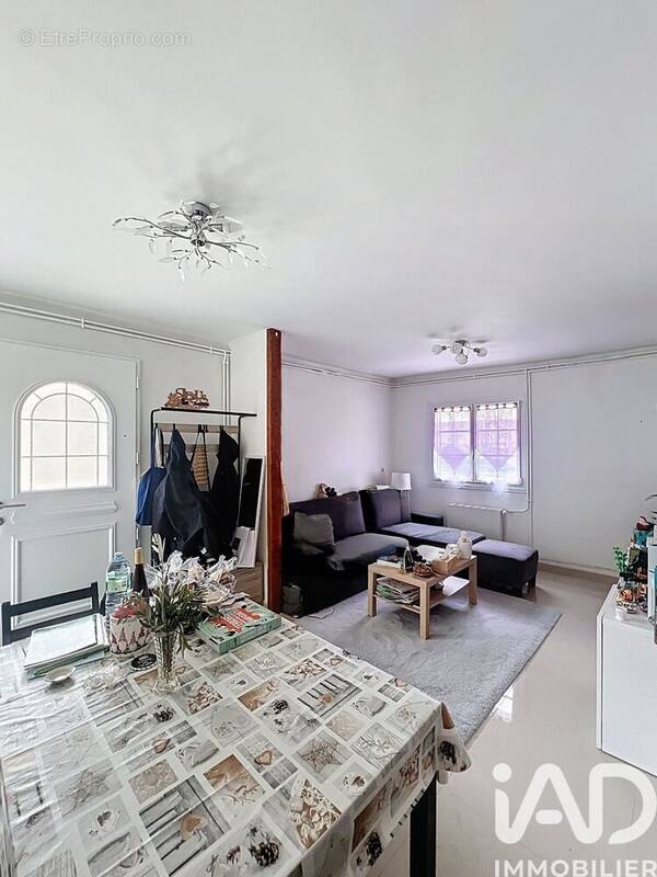 Photo 1 - Maison à COLLEGIEN