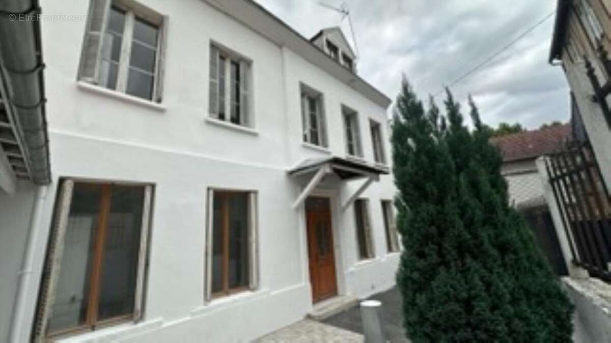 Maison à ELBEUF