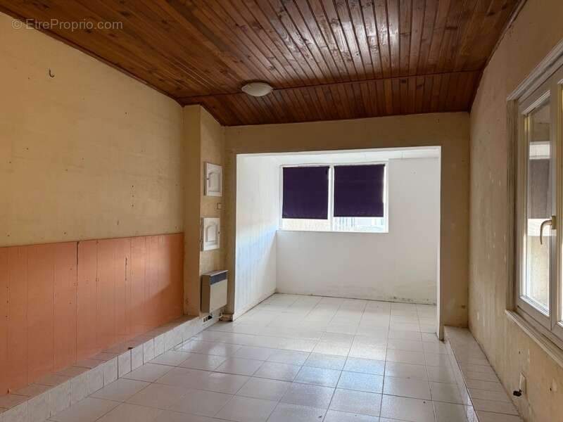 Maison à SAINT-HILAIRE-DE-BRETHMAS