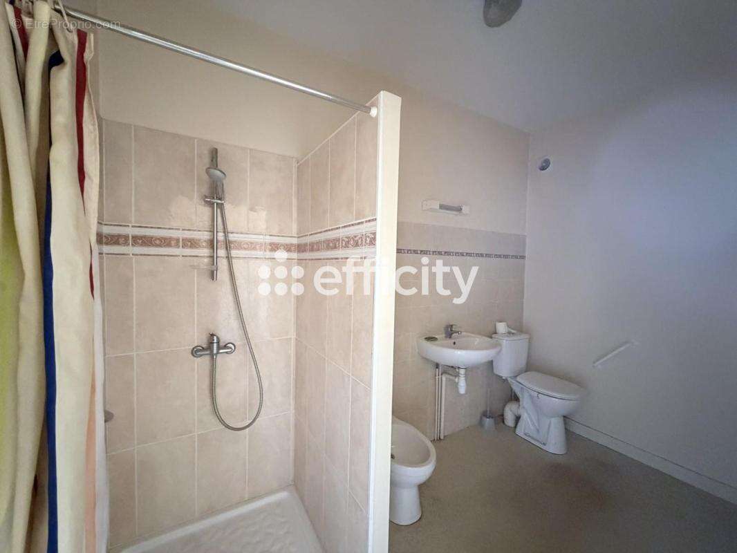 Maison 128 m² à Couze-Et-Saint-Front  - photo 10