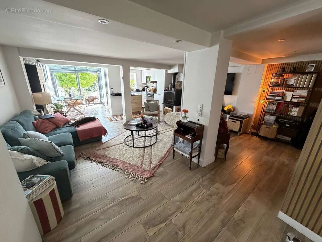 Appartement à L'ETANG-LA-VILLE