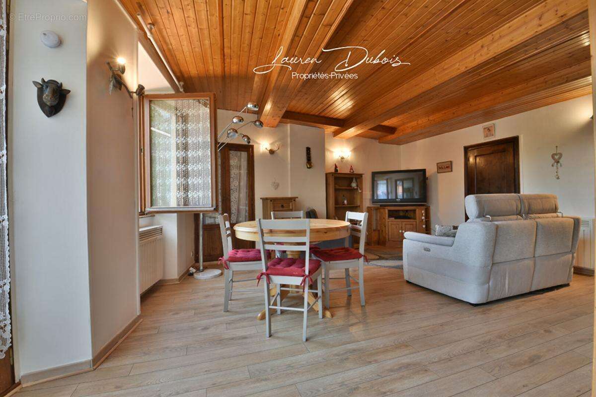 TURRIERS - Maison de village avec terrasse et cave - photo 2