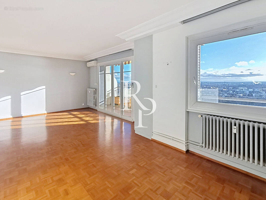 Appartement à SAINTE-FOY-LES-LYON