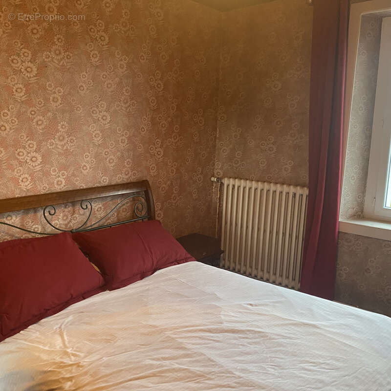 Maison à POUZAUGES