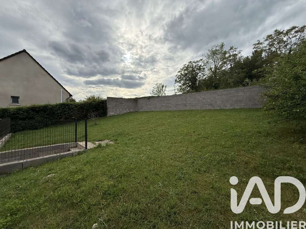 Photo 5 - Maison à VILLENEUVE-LA-GUYARD
