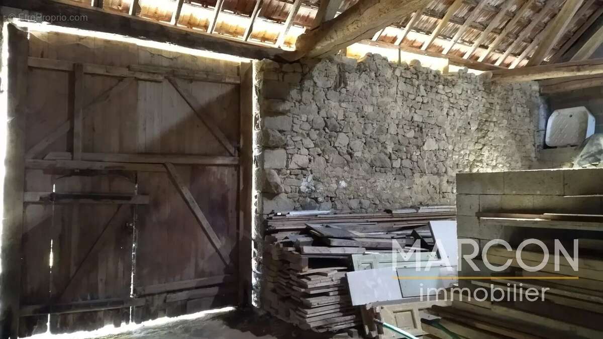 Maison à AUGERES