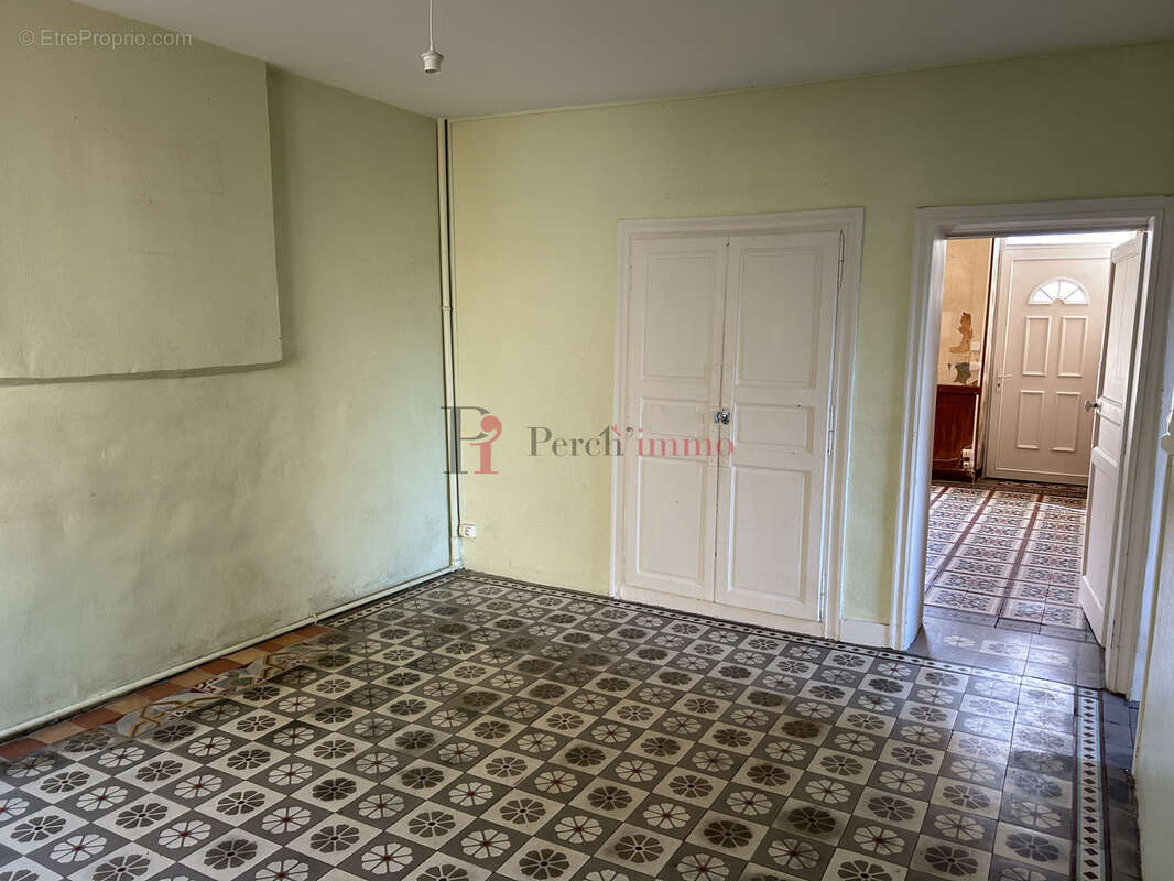 Proche tous commerces maison de ville avec dependances saint-come-en-vairais - photo 6