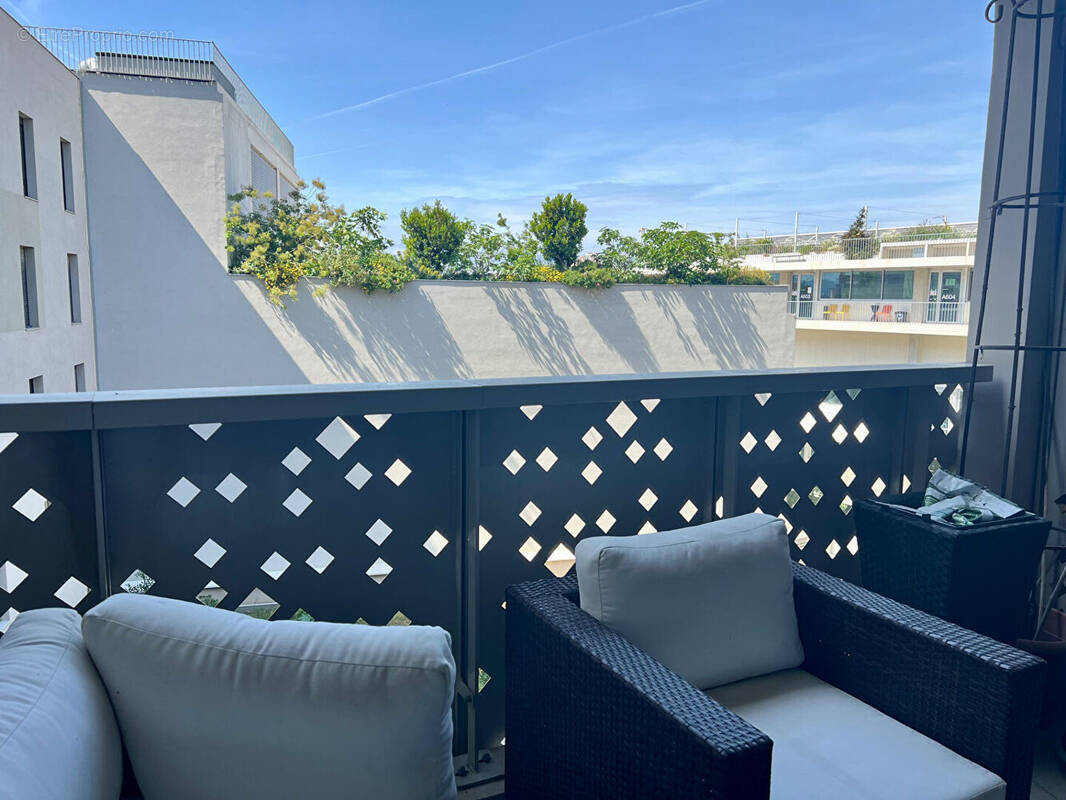 Appartement à MARSEILLE-1E