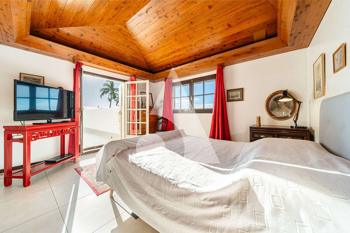 Magnifique propriété de prestige à 220 m d'altitude. - photo 12