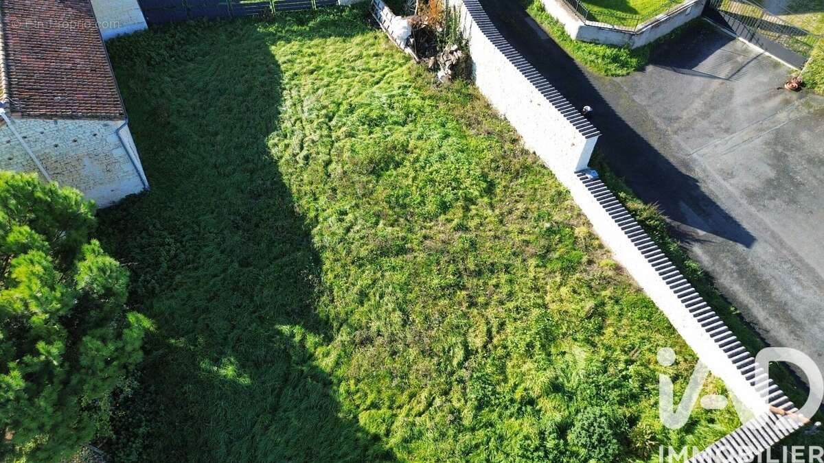 Photo 2 - Terrain à THURAGEAU