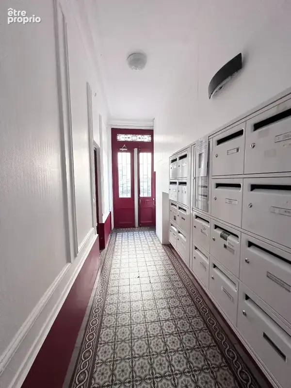 Marx dormoy, 2 pièces de charme au 5ème et dernier étage - photo 12
