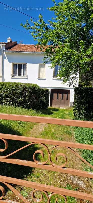 Maison à CLERMONT-FERRAND