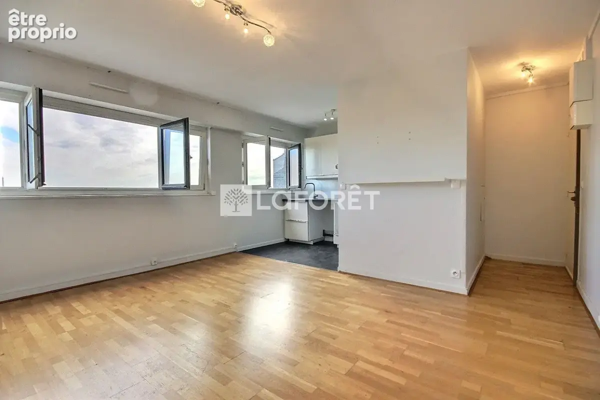 Appartement Courbevoie 2 pièce(s) 40,33 m2 - photo 3
