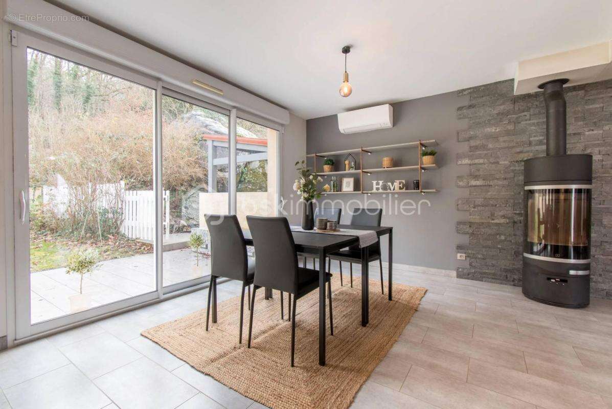 Grande maison familiale 205m2 avec 5 chambres – 2000m2 de terrain - photo 3