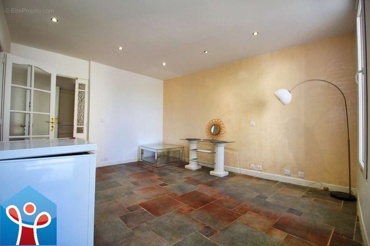 Maison de Village 4 Pièces avec Terrasse  Cers Centre - photo 13