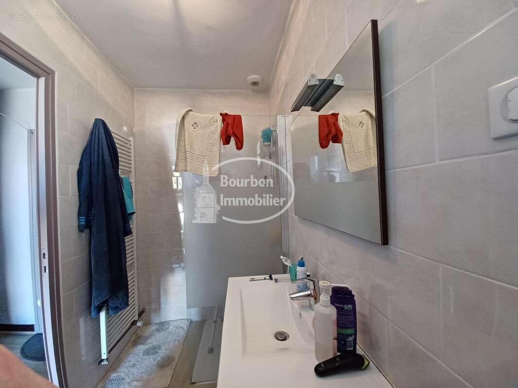 n°9 - Maison à GARNAT-SUR-ENGIEVRE