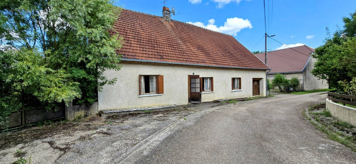 Maison à BROYE-AUBIGNEY-MONTSEUGNY