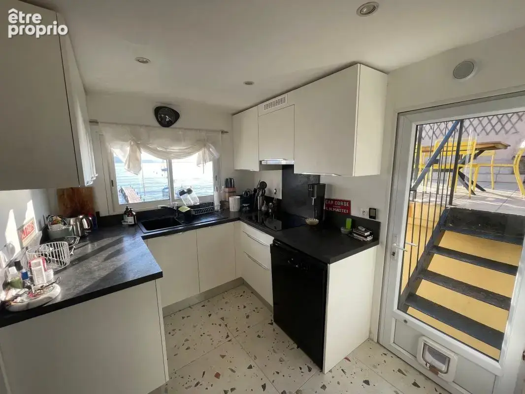 A vendre la seyne sur mer 83500 quartier balaguier laison de pêcheurs les pieds dans l'eau vue mer exceptionnelle - photo 4
